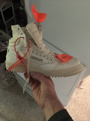 Woman size off white - 10, off-white